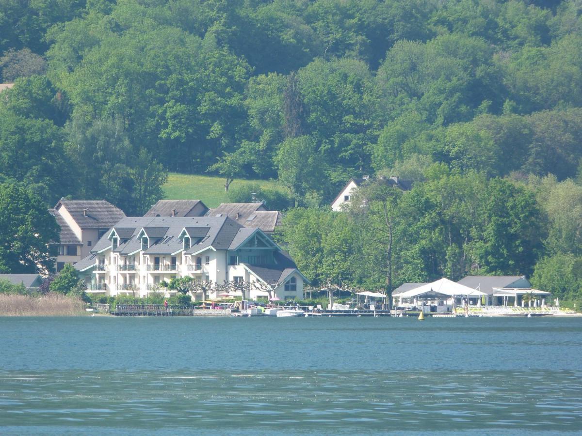Au Bord Du Lac D'Annecy, Logement Type Loft, Dans Residence Avec Plage Et Ponton Privee Duingt Exterior foto
